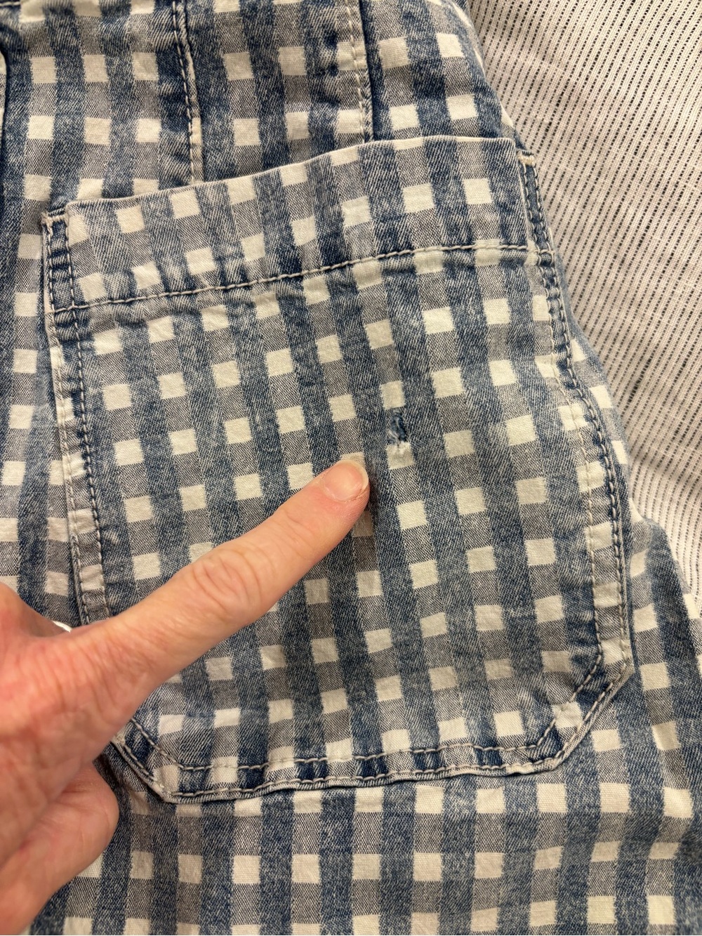 Anthropologie Pilcro The Skipper Gingham Pants - size 24 PETITE - Picture 6 of 6